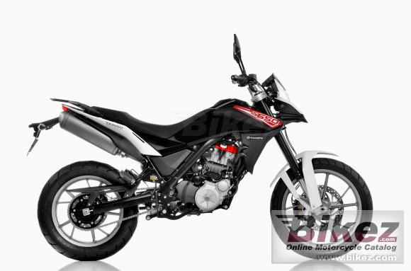 2013 Husqvarna TR650 Strada photo